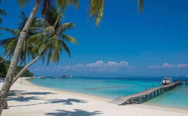 perhentian island jetty on beach access