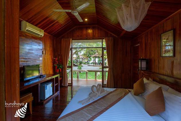 koh lipe island bundhaya resort garden villas interior 