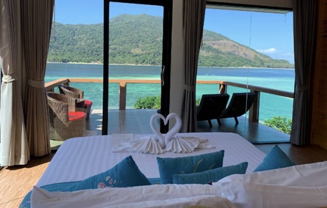 room with sea view in kapas island
