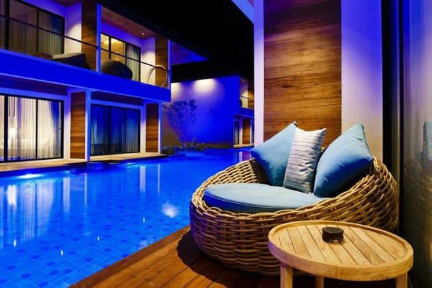 丽贝岛阿基拉利普岛度假酒店晚上的泳池景 