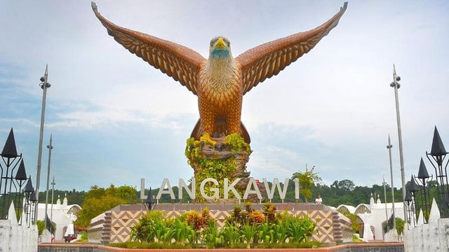 eagle photo point in langkawi kuah jetty