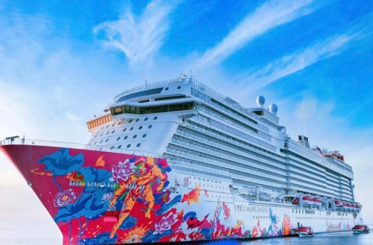 Complete Travelers' Guide To Genting Dream Cruise